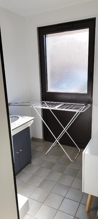 בורז'ה Studio Cosi Idealement Place Au Coeur De Ville מראה חיצוני תמונה